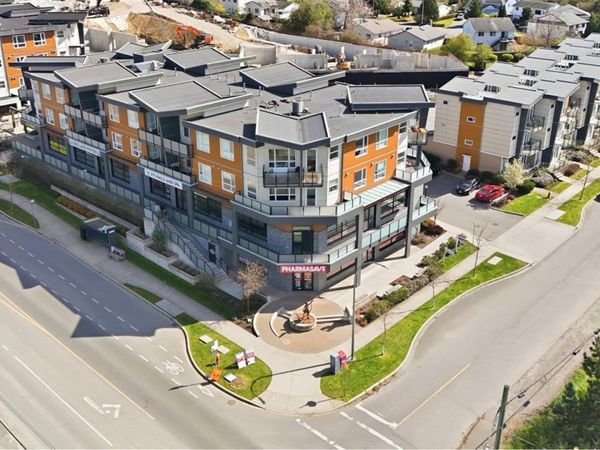 525 Third St , Unit 205, Nanaimo, BC V9R 1W7