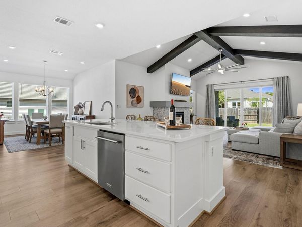 306 Bridge Water LOOP, Dripping Springs, TX 78620