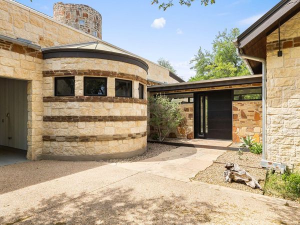 412 Champions DR, Georgetown, TX 78628