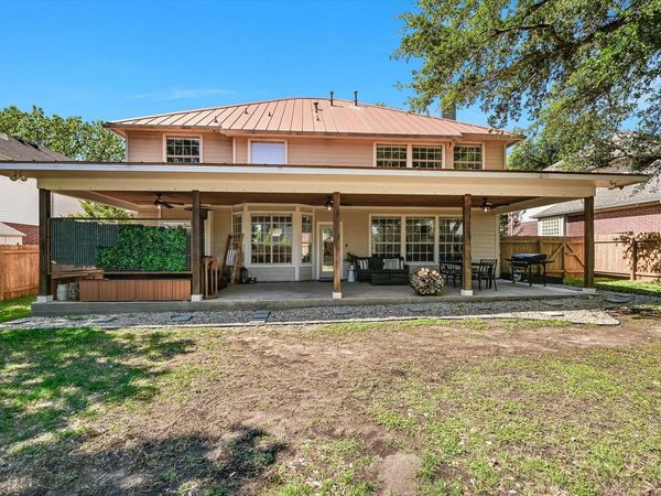 806 Mountain View DR, Pflugerville, TX 78660