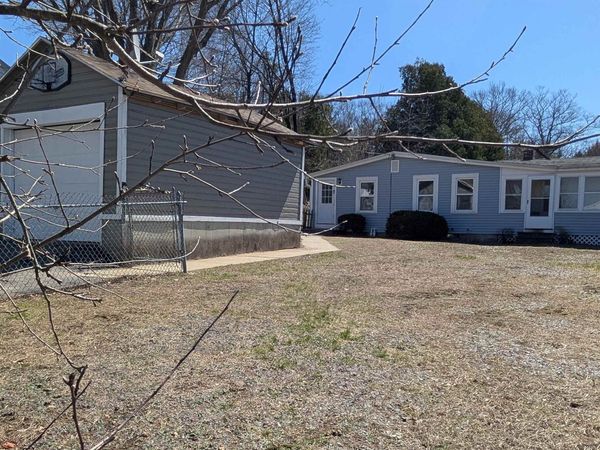 11 Bellevue Street, Manchester, NH 03103