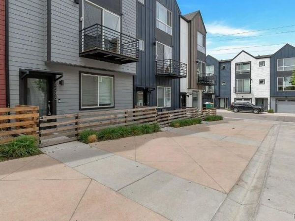 5586 W 11th Place , Lakewood, CO 80214