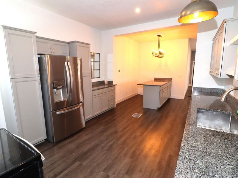 120 S Court Street, Marysville, OH 43040 Photo 12