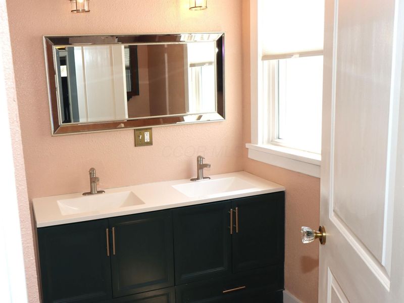 120 S Court Street, Marysville, OH 43040 Photo 27