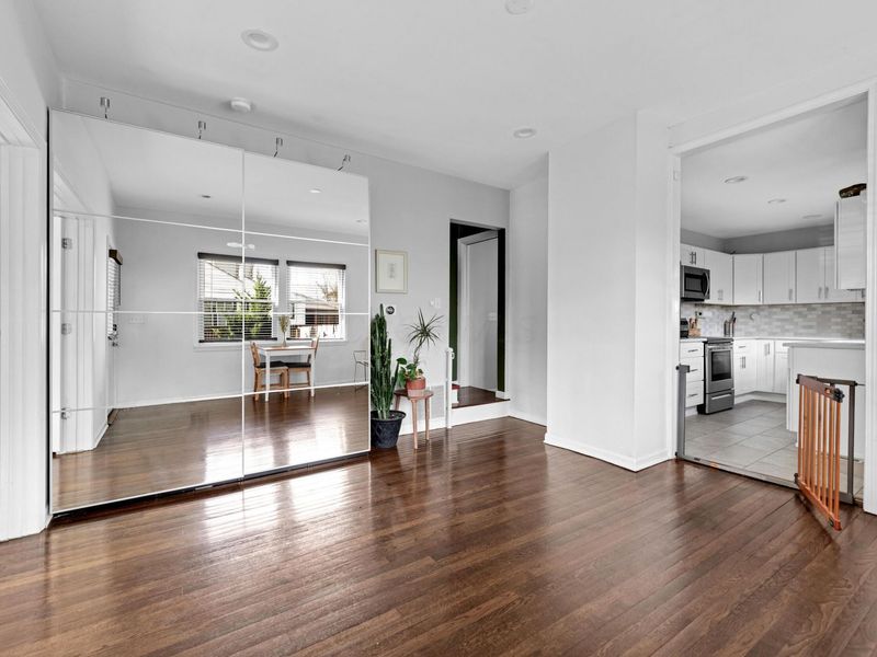 262 S Cypress Avenue, Columbus, OH 43223 Photo 3