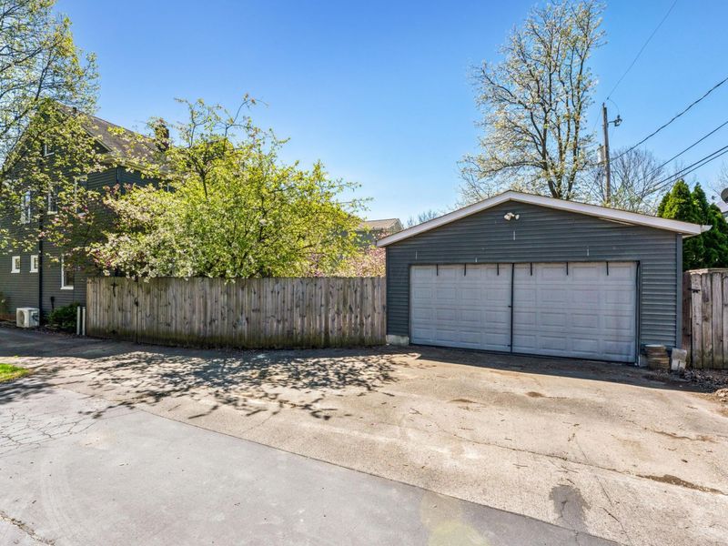 2036 Beverly Road, Columbus, OH 43221 Photo 5