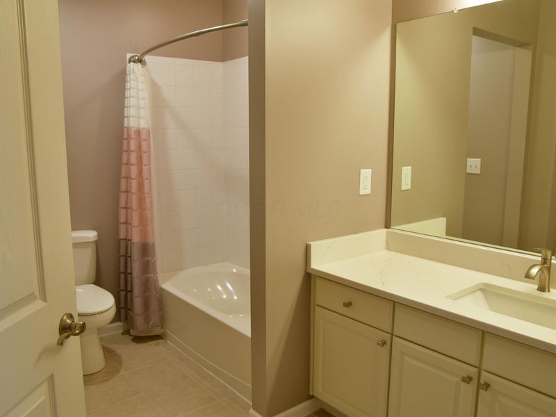 6195 Donegan Way, Unit 9, Dublin, OH 43016 Photo 17