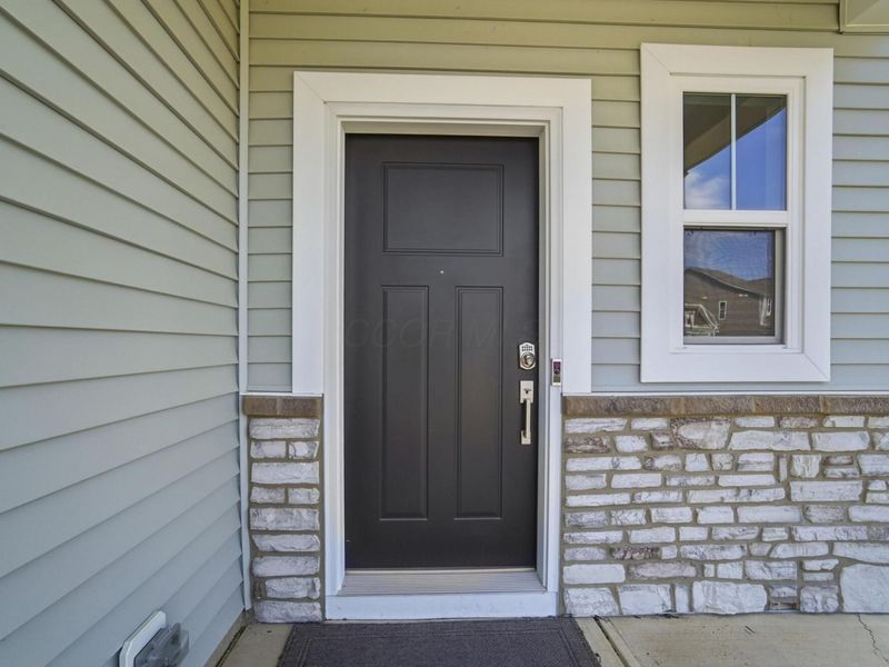 1549 Aerotrain Court S, Plain City, OH 43064 Photo 2
