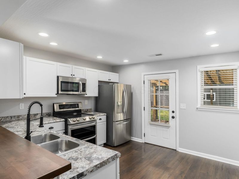 158 Hayward Street , Circleville, OH 43113 Photo 10