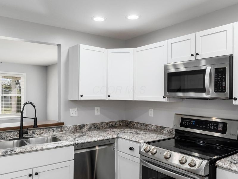 158 Hayward Street , Circleville, OH 43113 Photo 12