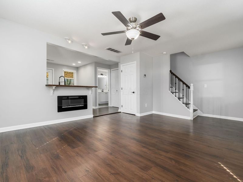 158 Hayward Street , Circleville, OH 43113 Photo 6