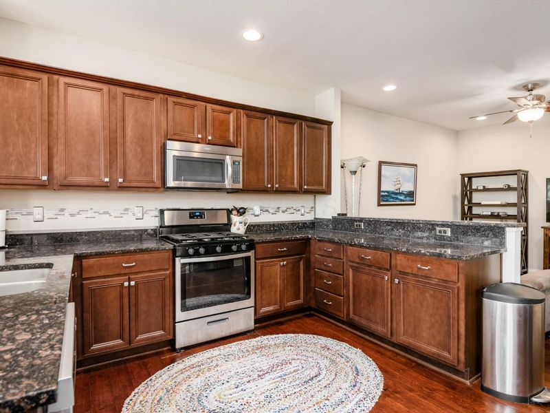 3836 Saint Malo Way , Columbus, OH 43221 Photo 17