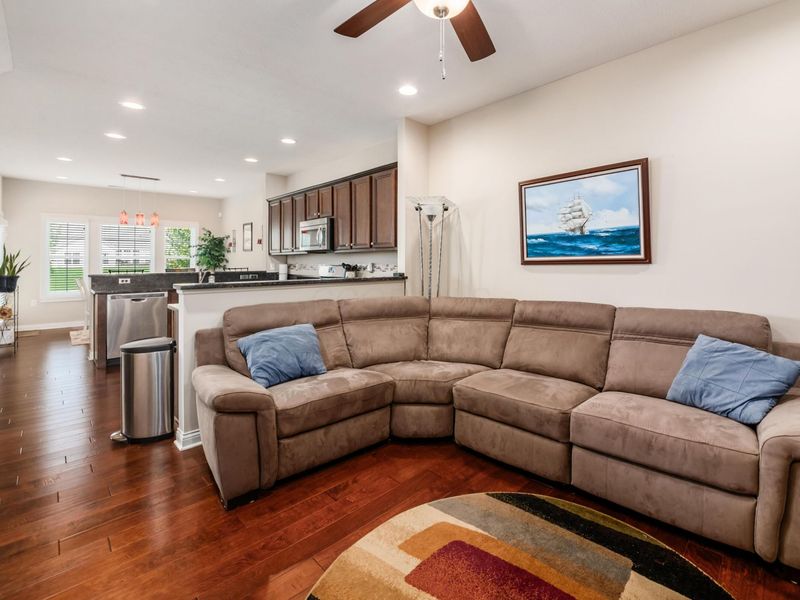 3836 Saint Malo Way , Columbus, OH 43221 Photo 21