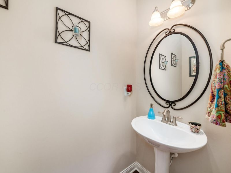 3836 Saint Malo Way , Columbus, OH 43221 Photo 23