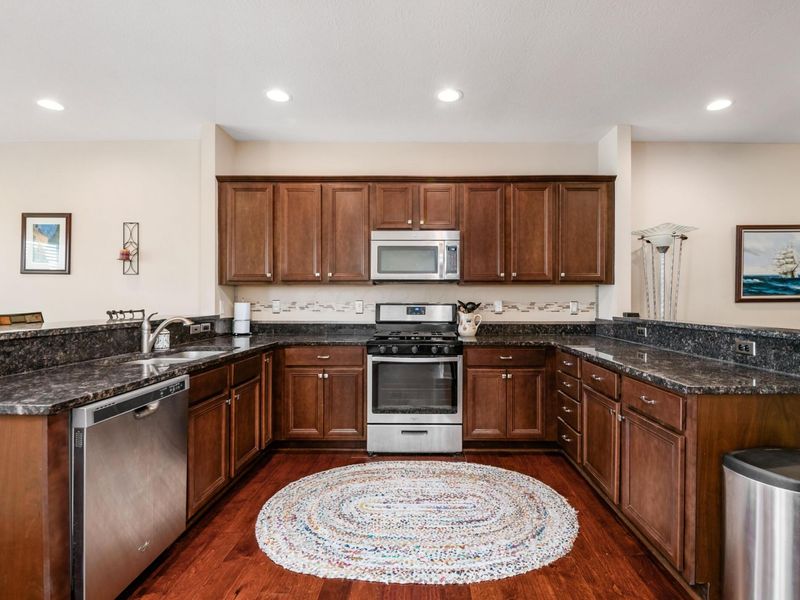 3836 Saint Malo Way , Columbus, OH 43221 Photo 3