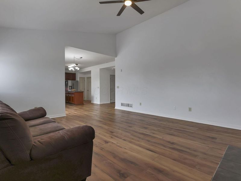 358 Linden Circle, Pickerington, OH 43147 Photo 12