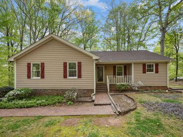 3904 Maplefield Drive, Raleigh, NC 27613