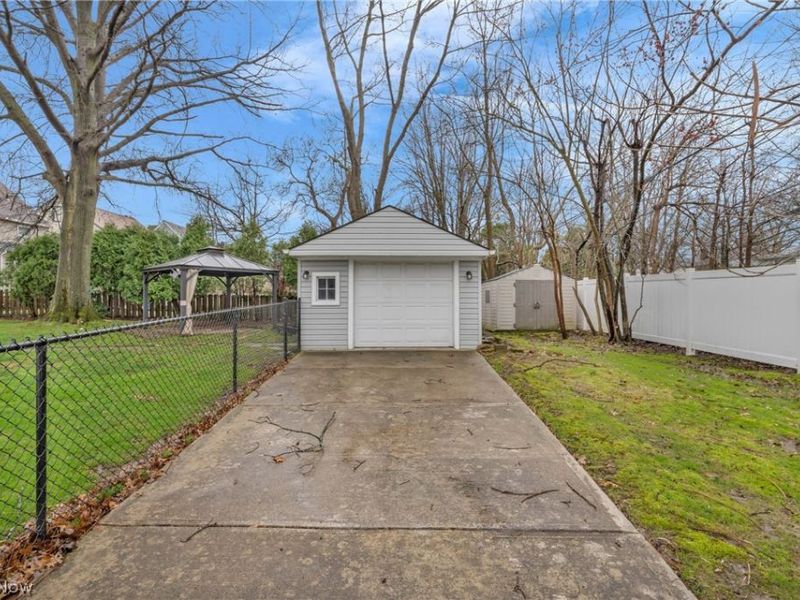 922 Cambridge Road, Cleveland Heights, OH 44121 Photo 8