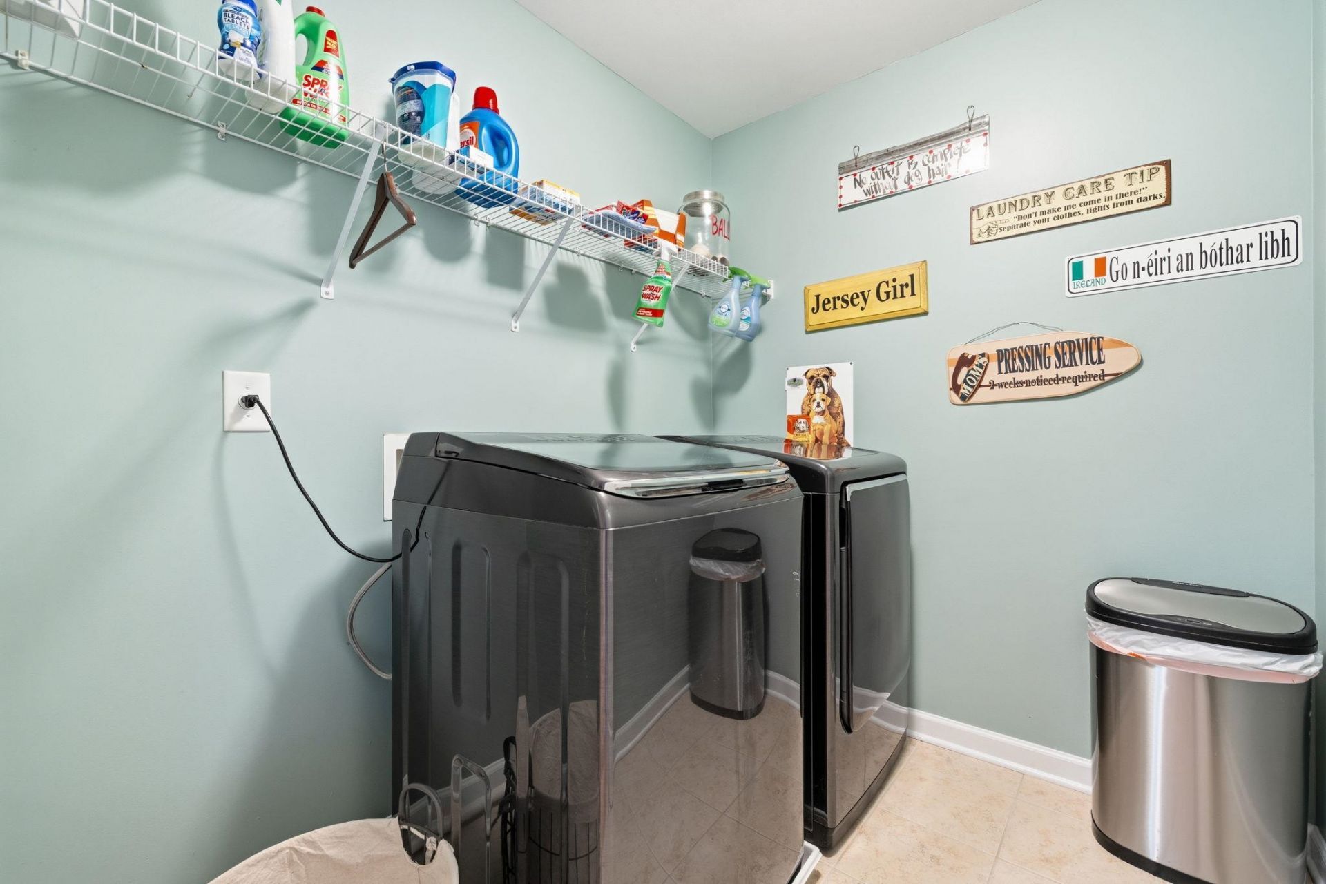 1696 Essex Way Photo 23