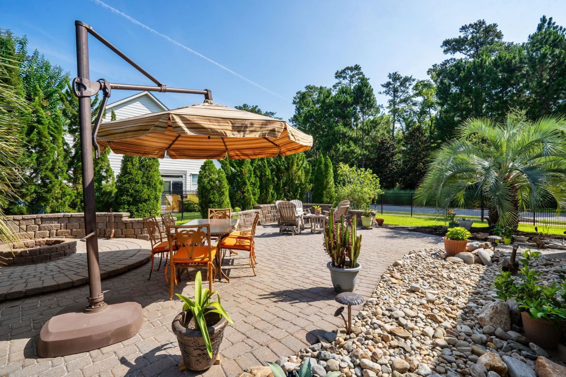 1696 Essex Way Photo 48