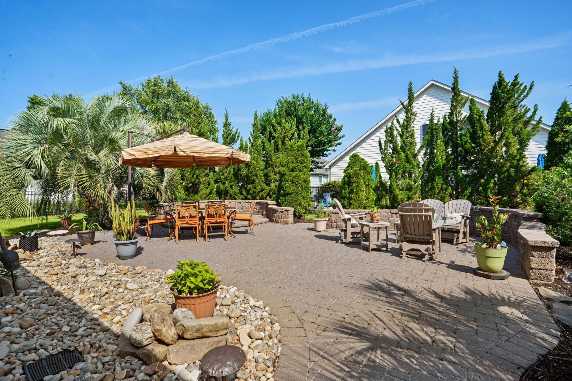 1696 Essex Way Photo 49