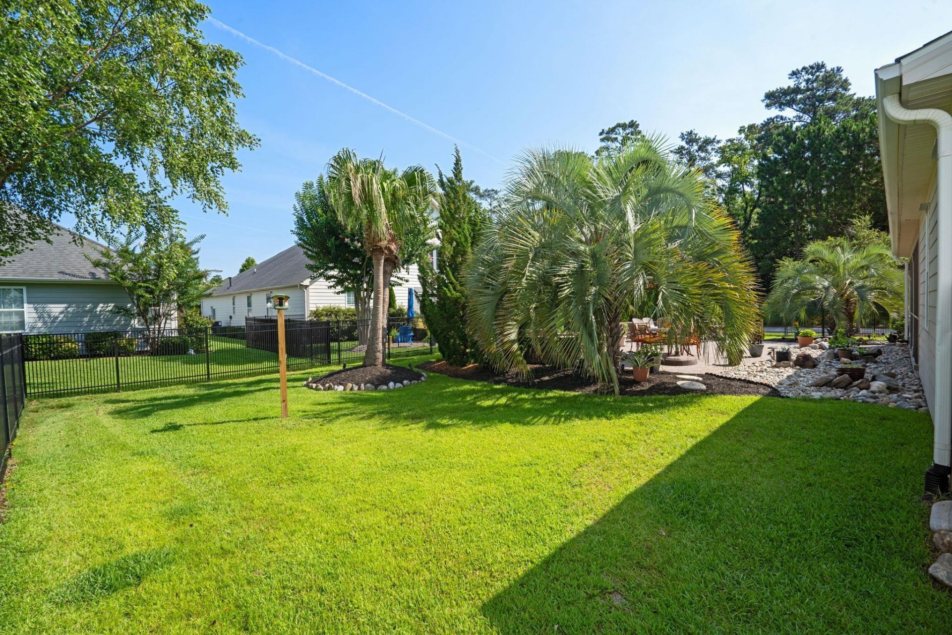 1696 Essex Way Photo 57