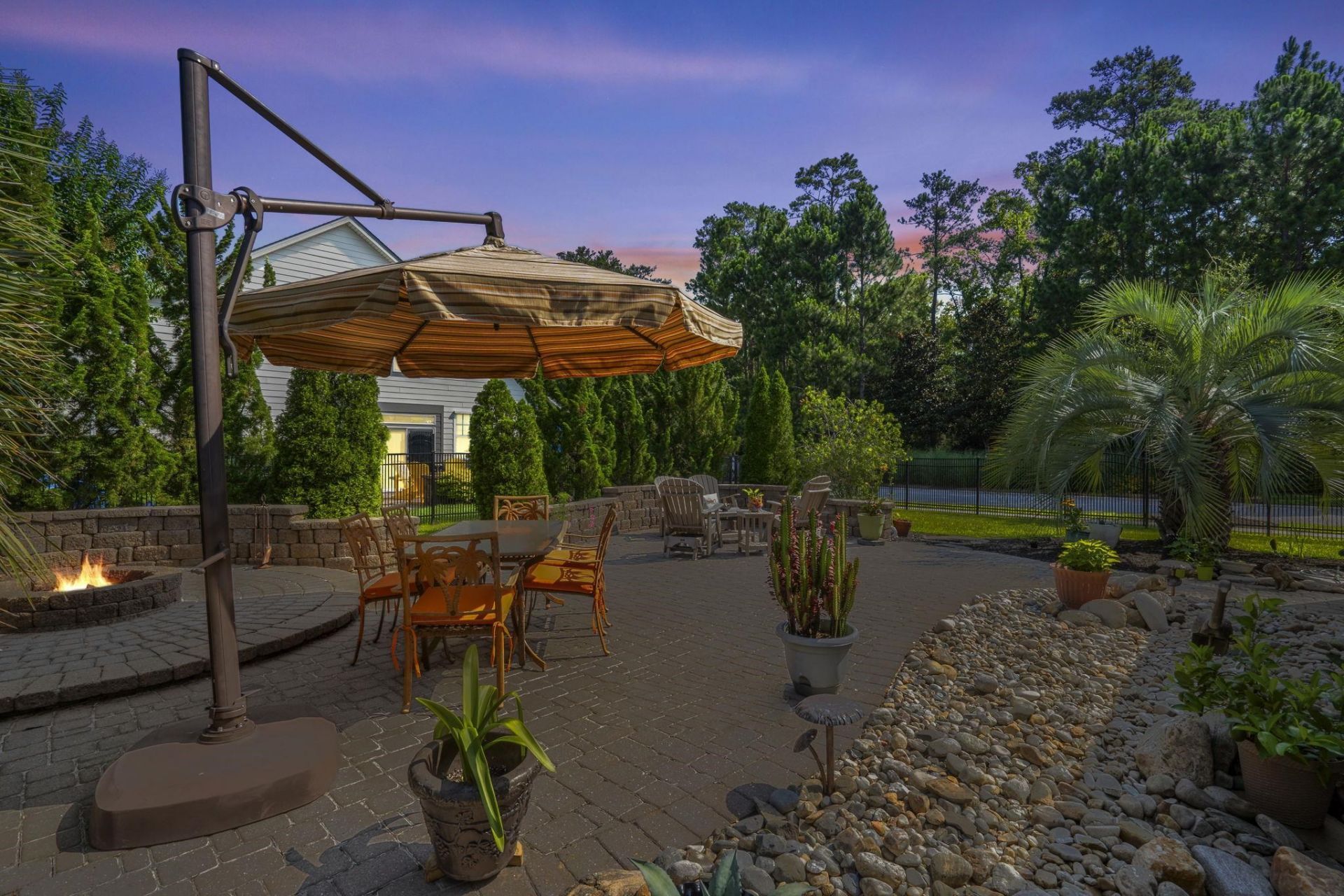 1696 Essex Way Photo 71