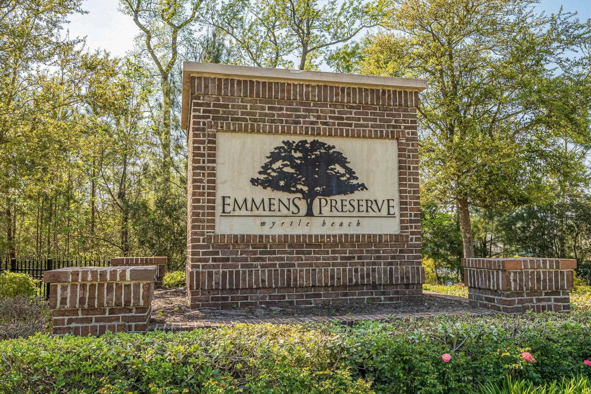 1696 Essex Way Photo 73