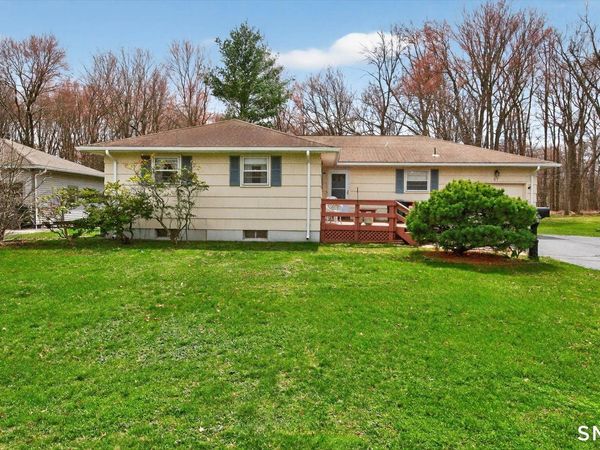 67 Northbrook , West Hartford, CT 06117