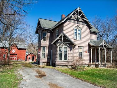 15 Mill Street, Bridgewater, NY 13313