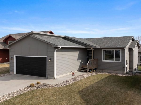 6617 W Amber St, Sioux Falls, SD 57107