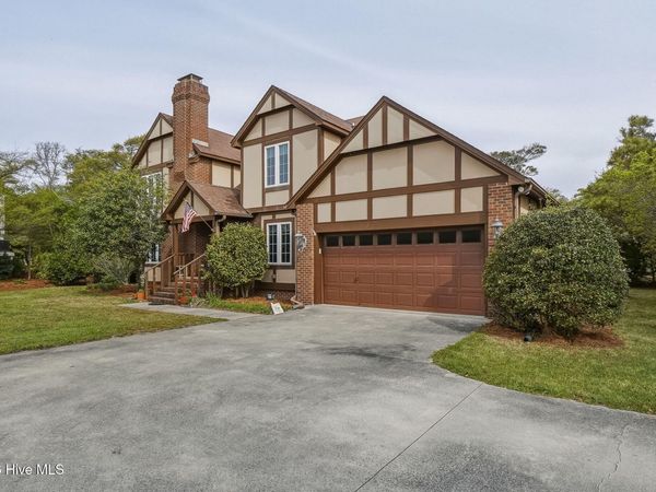 105 Laurel Court, Pine Knoll Shores, NC 28512