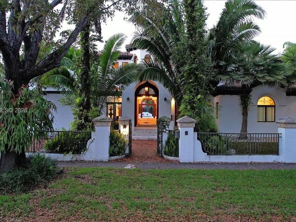 1253 Sorolla Ave, Coral Gables, FL 33134