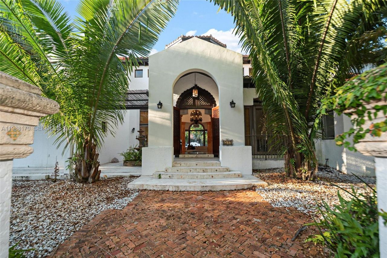 1253 Sorolla Ave, Coral Gables, FL 33134 Photo