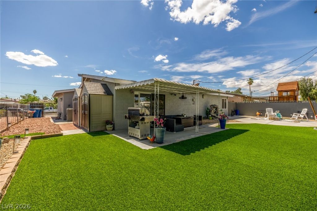 5204 Holmby Avenue, Las Vegas, NV 89146