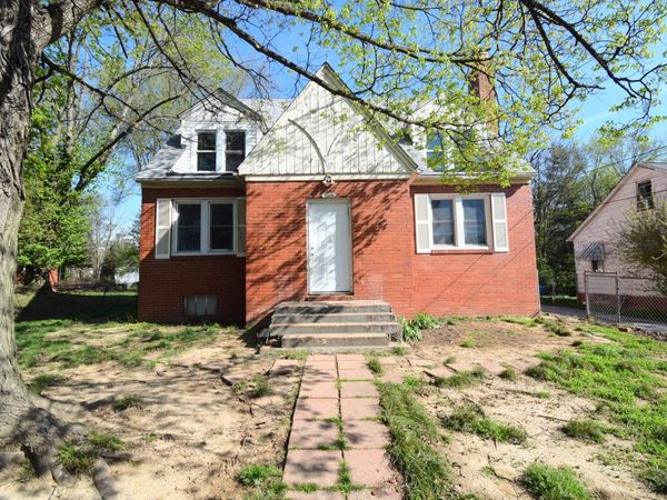 2308 Logan Street, Mt Vernon, IL 62864