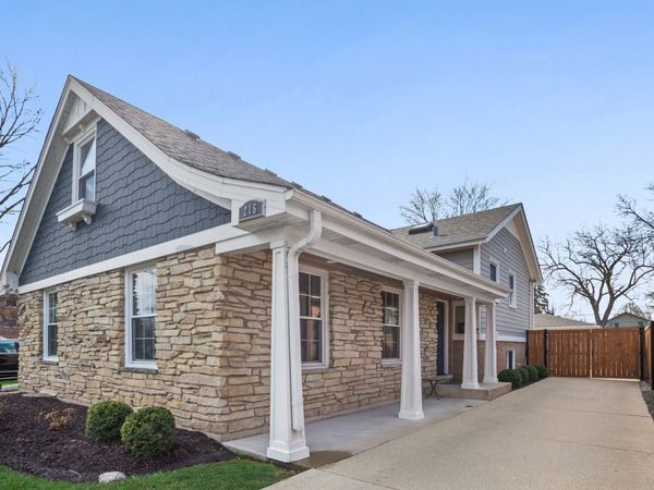 216 E Fremont Avenue , Elmhurst, IL 60126