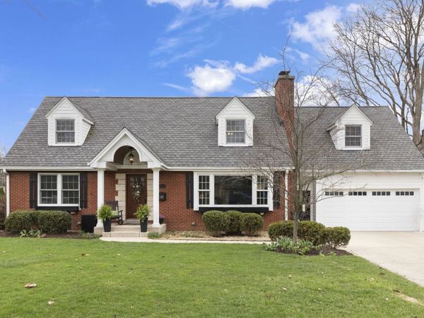 904 Gamon Road , Wheaton, IL 60189