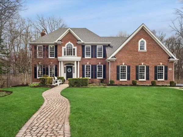 504 Oxmoor Court , St. Charles, IL 60175