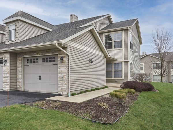 962 Arvle Circle, Unit 962, Sycamore, IL 60178