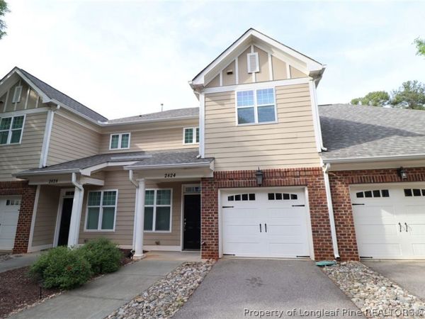 2824 Plumfield Place , Raleigh, NC 27607