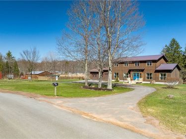 77 Northern Boulevard, Central Square, NY 13036