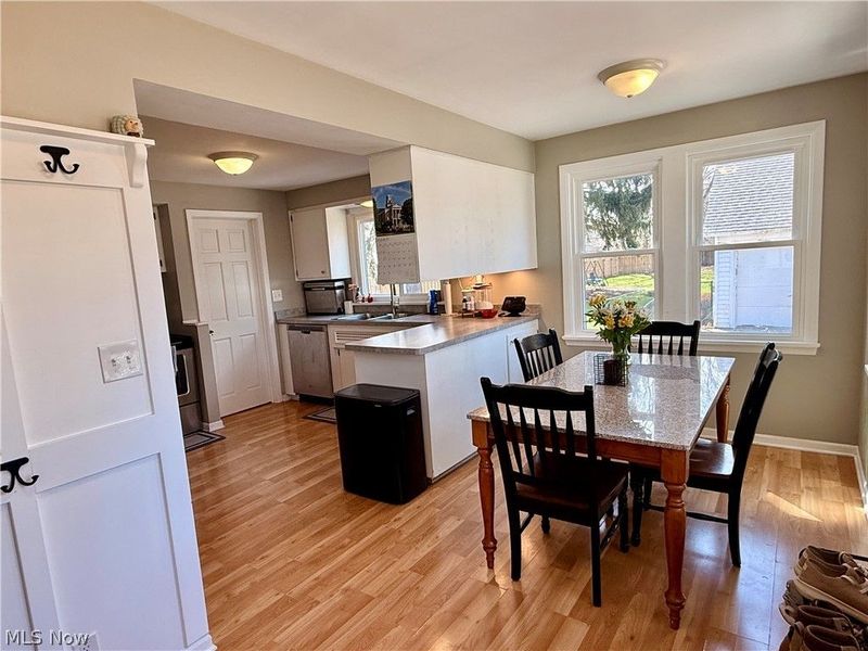 38026 Barber Avenue, Willoughby, OH 44094 Photo 12