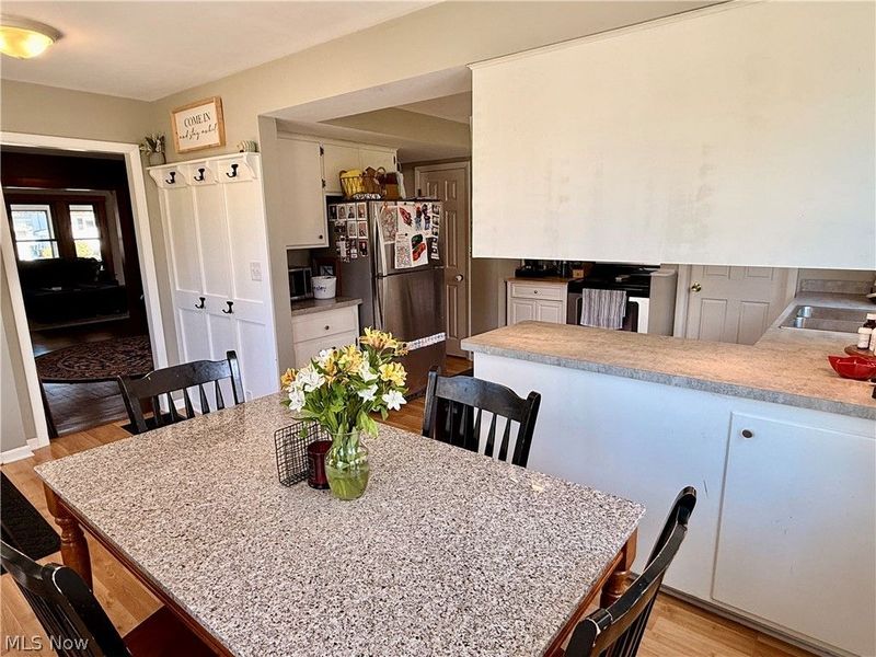 38026 Barber Avenue, Willoughby, OH 44094 Photo 14