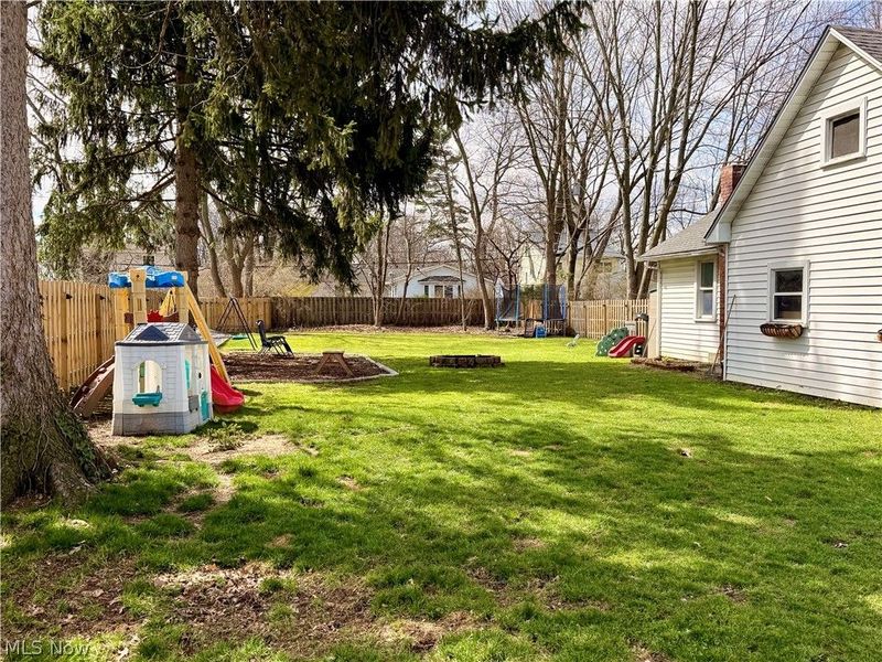 38026 Barber Avenue, Willoughby, OH 44094 Photo 38