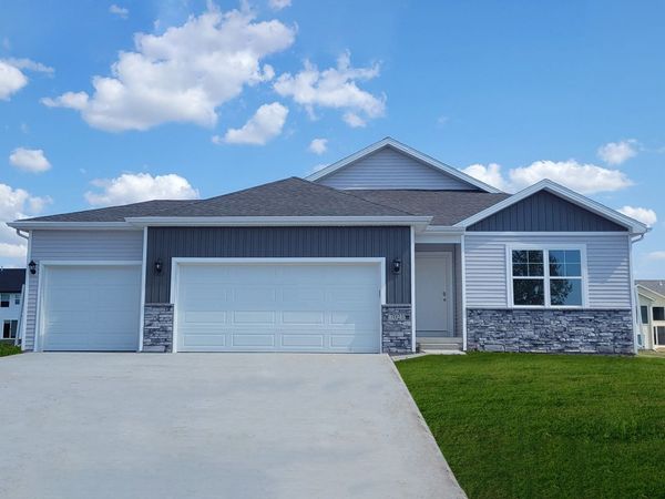 1410 Mallard Lane, Waukee, IA 50263