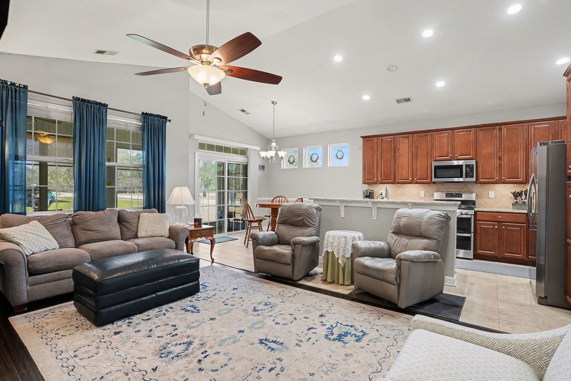 3749 White Wing Circle Photo 11