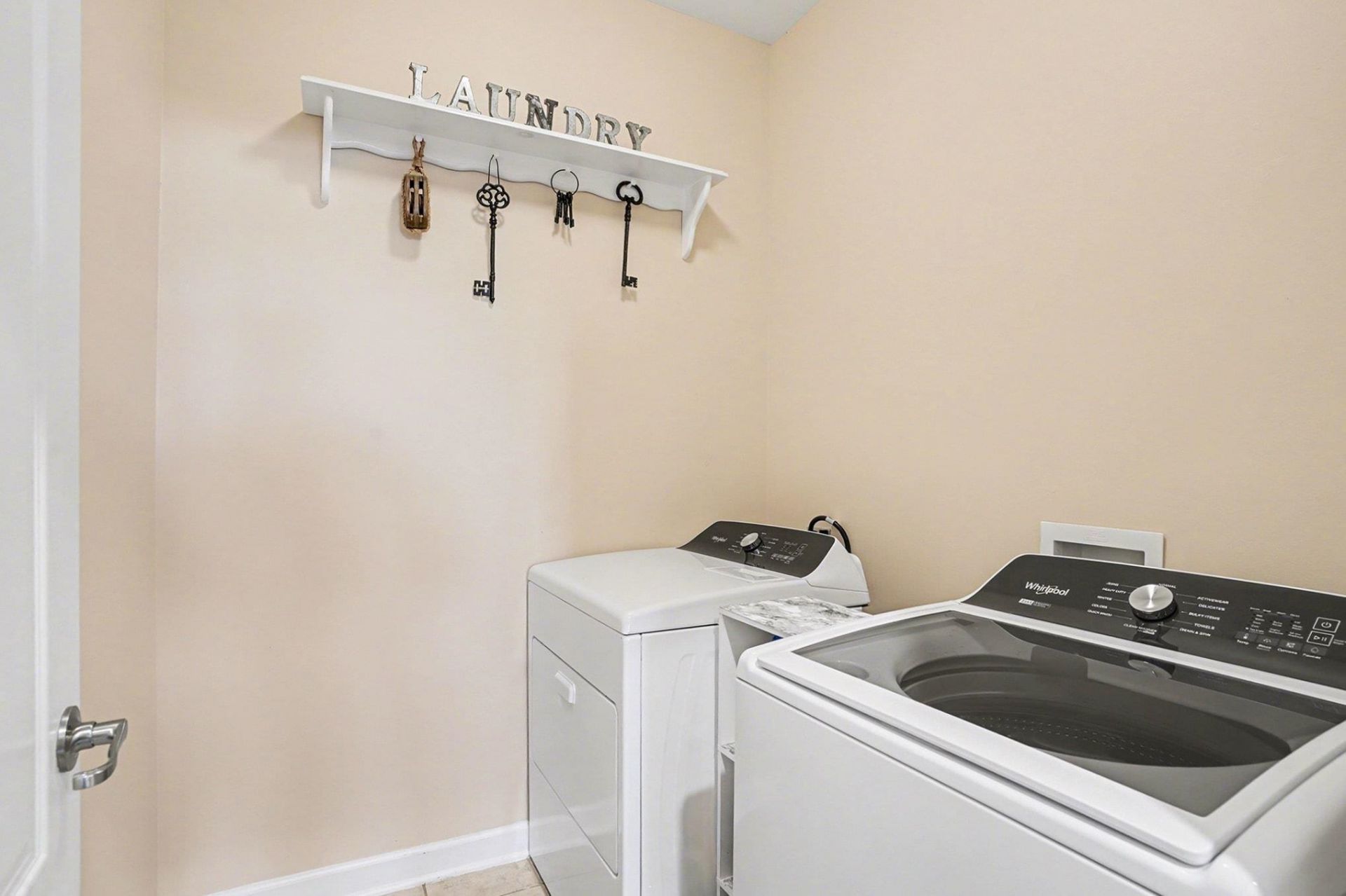 3749 White Wing Circle Photo 25