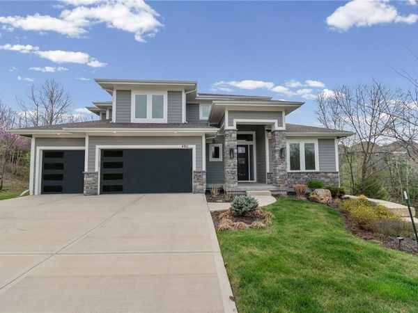 4911 Haskins Street, Shawnee, KS 66216