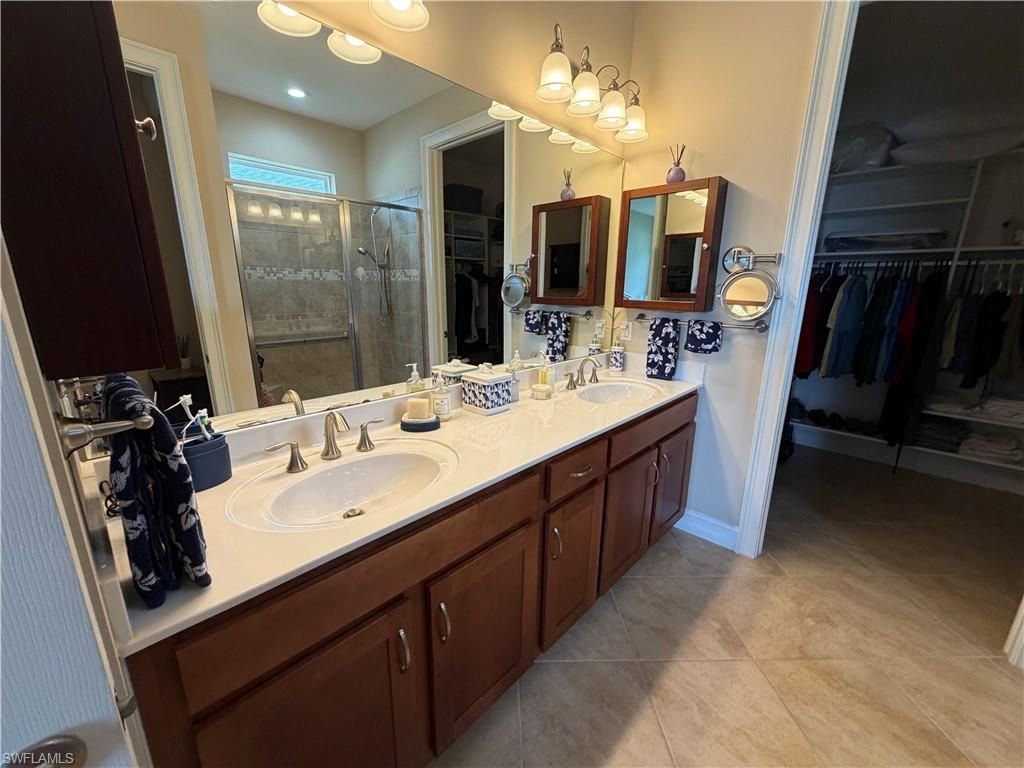 3156 Amadora Cir, Cape Coral, FL 33909 Photo